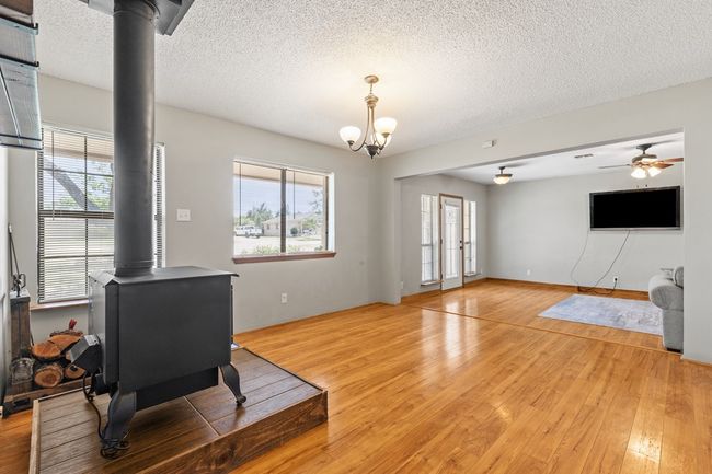 64 Quail Run, Home with 4 bedrooms, 2 bathrooms and 1 parking in Harper TX | Image 7