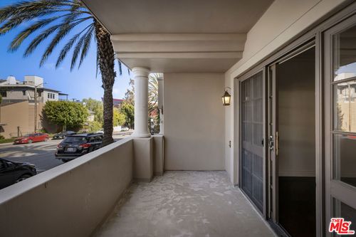 102-851 N San Vicente Blvd, West Hollywood, CA, 90048 | Card Image