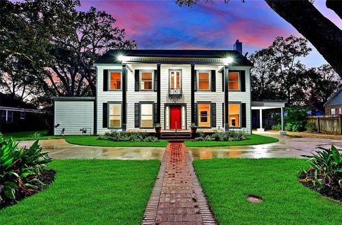 1031 Meyer St, Sealy, TX, 77474-3436 | Card Image