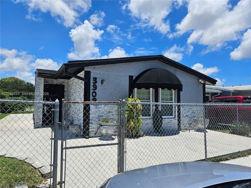 0-3908 Nw 213th St, Miami Gardens, FL, 33055-1119 | Card Image
