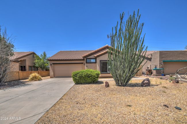 8845 E Rainier Drive, House other with 3 bedrooms, 2 bathrooms and null parking in Gold Canyon AZ | Image 1