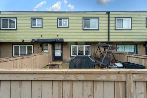 101-3809 45 St Sw, Calgary, AB, T3E3H4 | Card Image