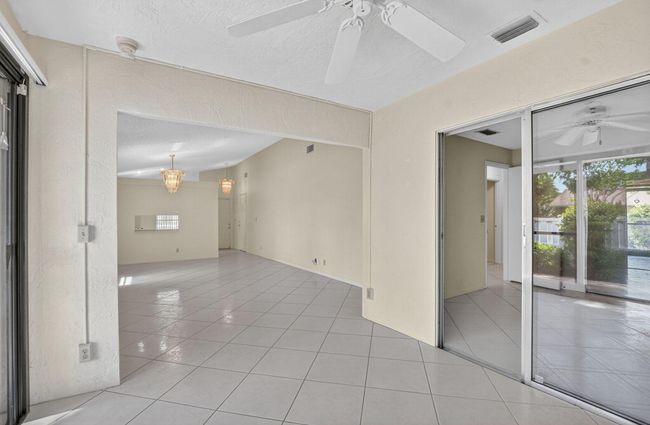 8129 Springtree Rd, Condo with 2 bedrooms, 2 bathrooms and null parking in Boca Raton FL | Image 17