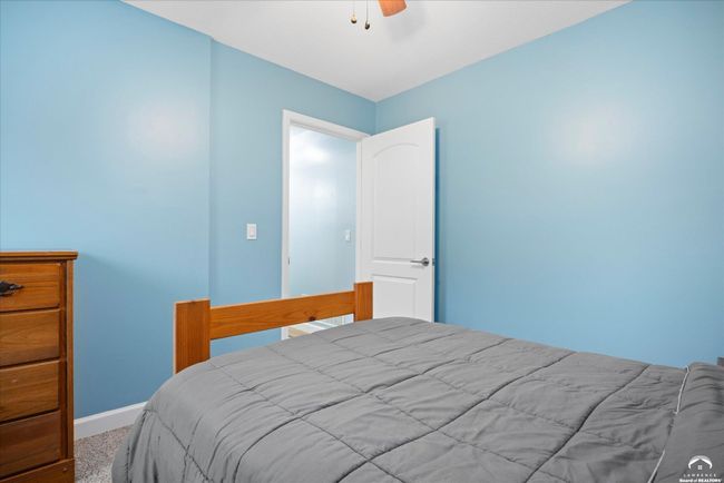 11096 43 Rd St, Home with 3 bedrooms, 3 bathrooms and null parking in Perry KS | Image 15