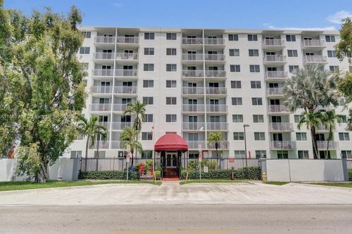 apt-411-1251 Ne 108th St, Miami, FL, 33161-7341 | Card Image