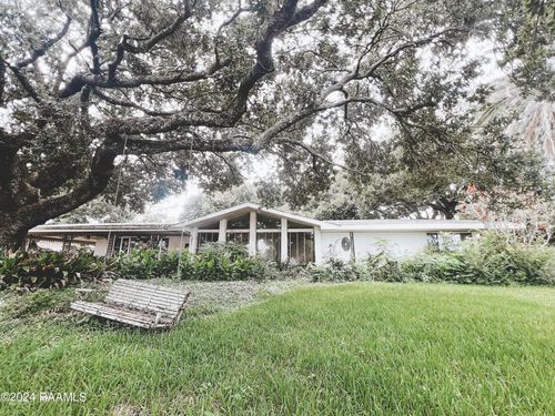 1201 6th St, Morgan City, LA, 70380-1834 | Card Image