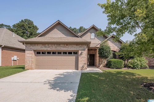 3070 Crossings Dr, Hoover, AL, 35242-4453 | Card Image