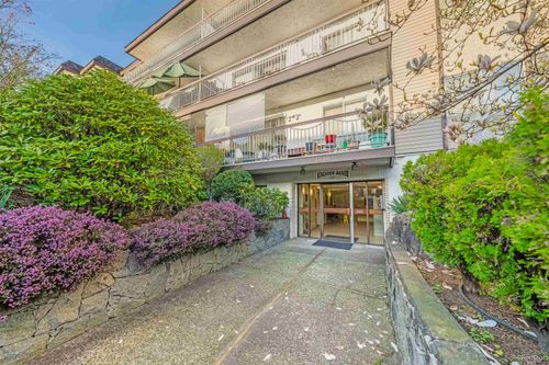 320-3080 Lonsdale Ave, North Vancouver, BC, V7N3J5 | Card Image