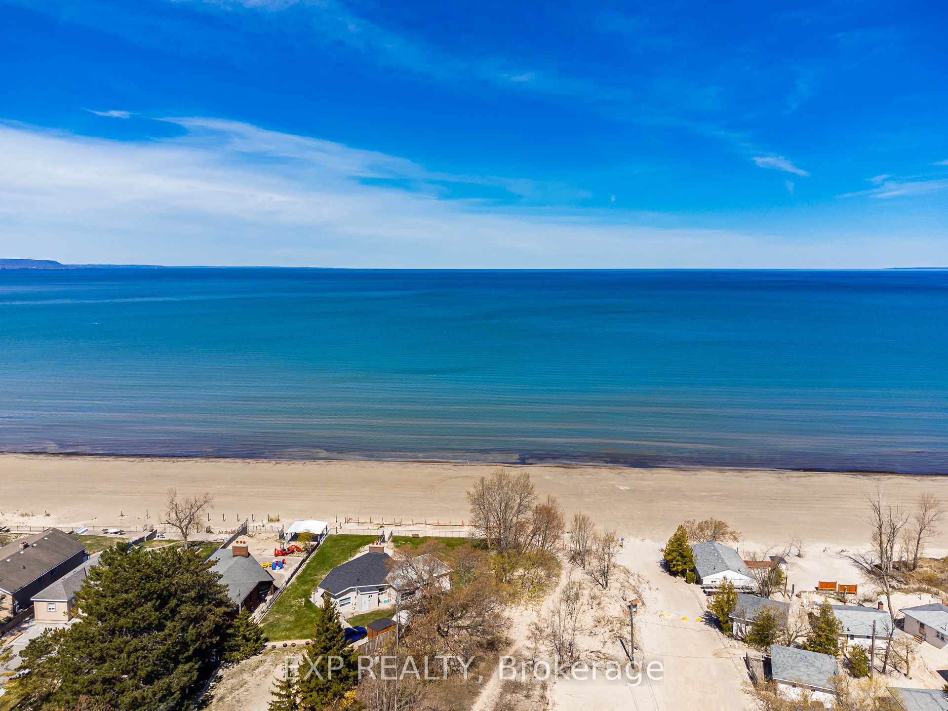 Residential in Wasaga Beach 5