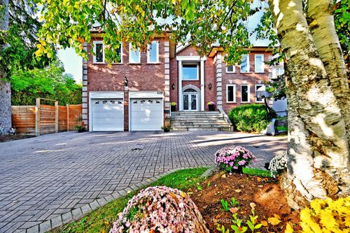 186 Oxford St, Richmond Hill, ON, L4C4L7 | Card Image