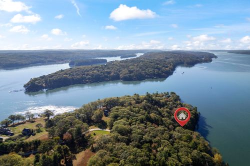 19 Riverside Avenue, Edgecomb, ME, 04556 | Card Image