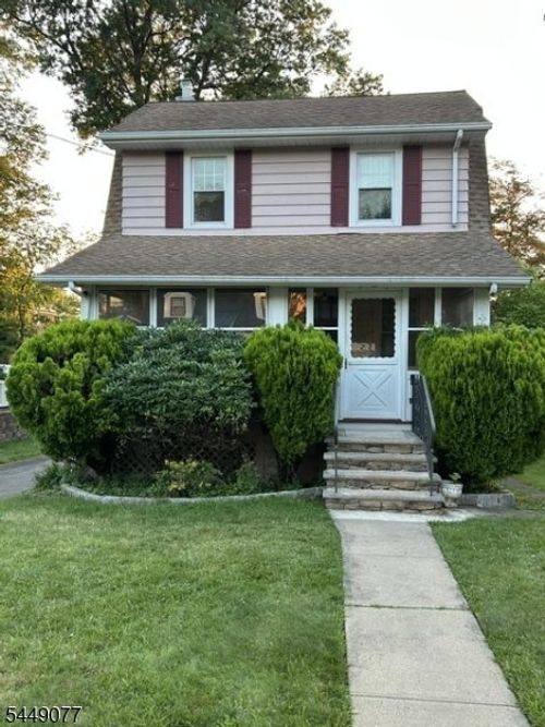 32 Hamilton Rd, Verona, NJ, 07044-2526 | Card Image
