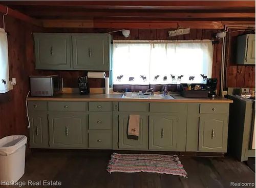 4765 Krick Dr, Mio, MI, 48647-9402 | Card Image