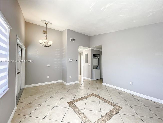 6952 W 25 Th Ct, House other with 3 bedrooms, 2 bathrooms and null parking in Hialeah FL | Image 5