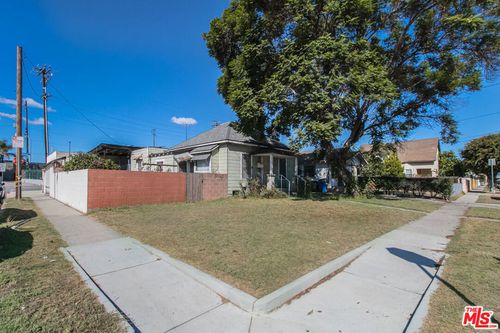 6541 Regent St, Huntington Park, CA, 90255-3612 | Card Image