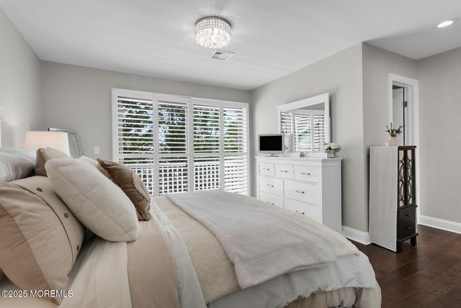 7 Navesink Ct, Condo with 3 bedrooms, 4 bathrooms and 2 parking in Long Branch NJ | Image 22