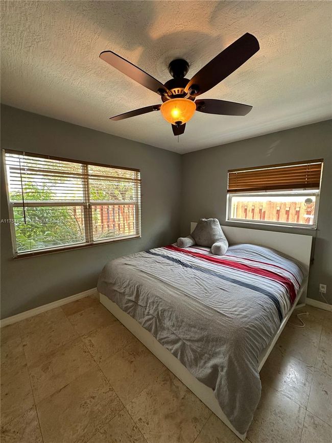 APT-1 - 530 Ne 15 Th Ct, Condo with 2 bedrooms, 1 bathrooms and null parking in Fort Lauderdale FL | Image 9