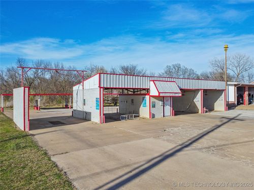 311 E Indiana Ave, Kiefer, OK, 74041 | Card Image
