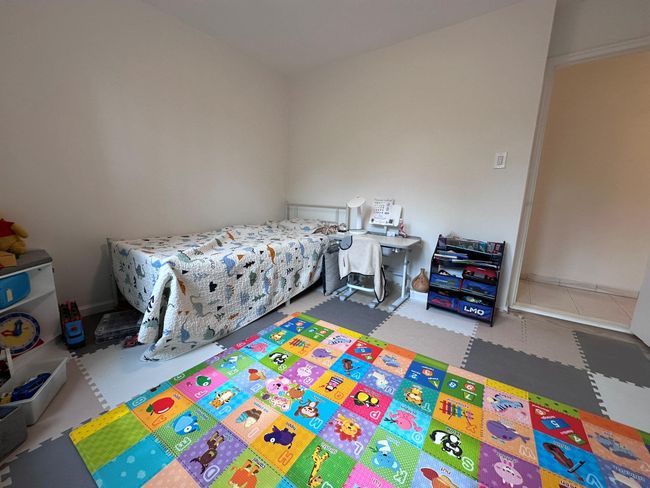APT-2A - 209 18 Th Ave, Home with 2 bedrooms, 1 bathrooms and 1 parking in Bayside NY | Image 17