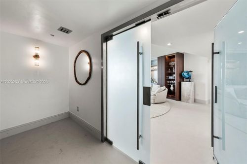 2803-1000 S Pointe Dr, Miami Beach, FL, 33139-7394 | Card Image