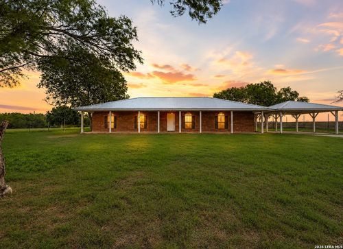 315 Simon Rd, Pleasanton, TX, 78064-4815 | Card Image
