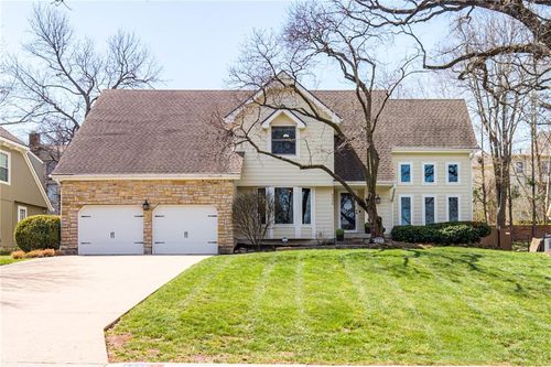 8336 Rosehill Rd, Lenexa, KS, 66215-2661 | Card Image