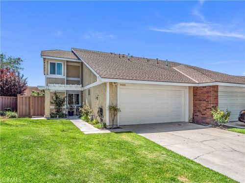 16610 Shinedale Dr, Canyon Country, CA, 91387-3247 | Card Image