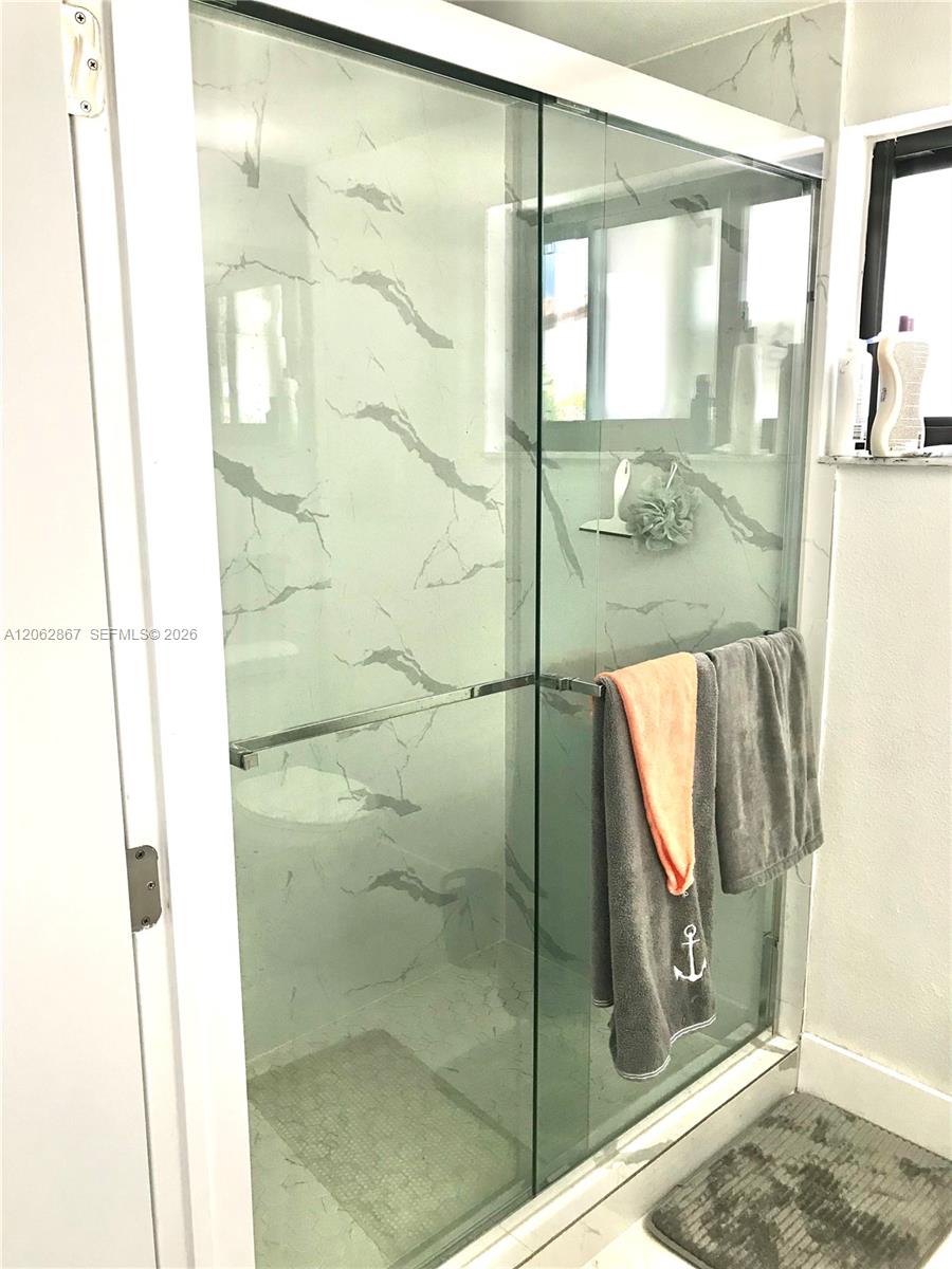 Residential Lease in Hialeah 3