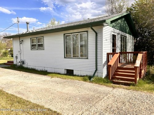212 7th Avenue Nw, Bowman, ND, 58623 | Card Image