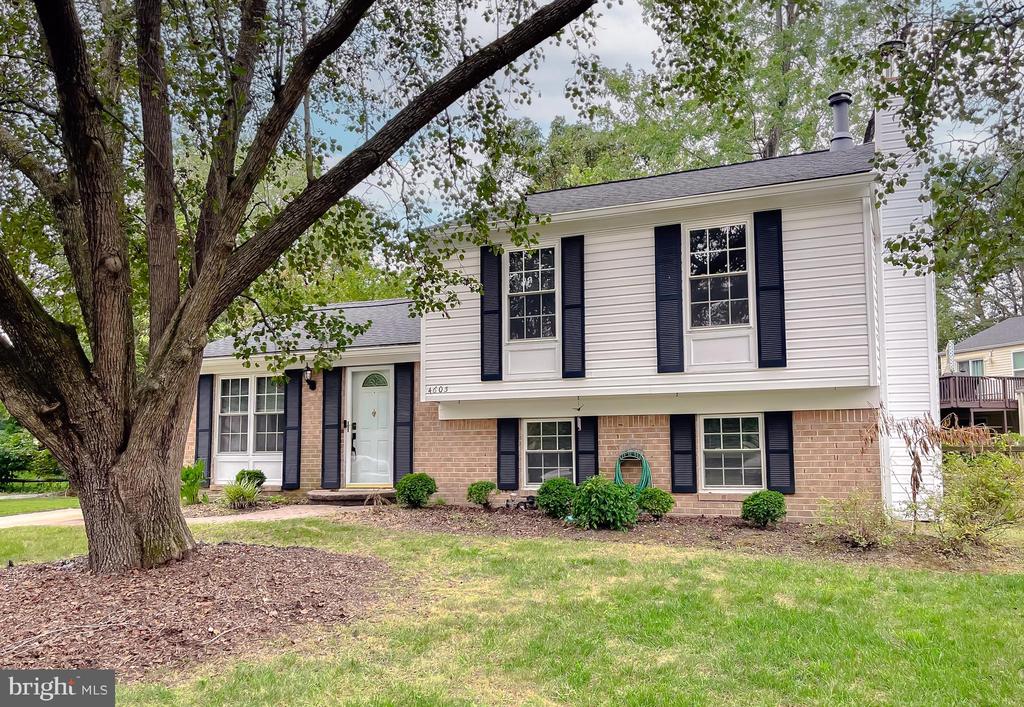 Taylor Ct, Waldorf, MD 20602