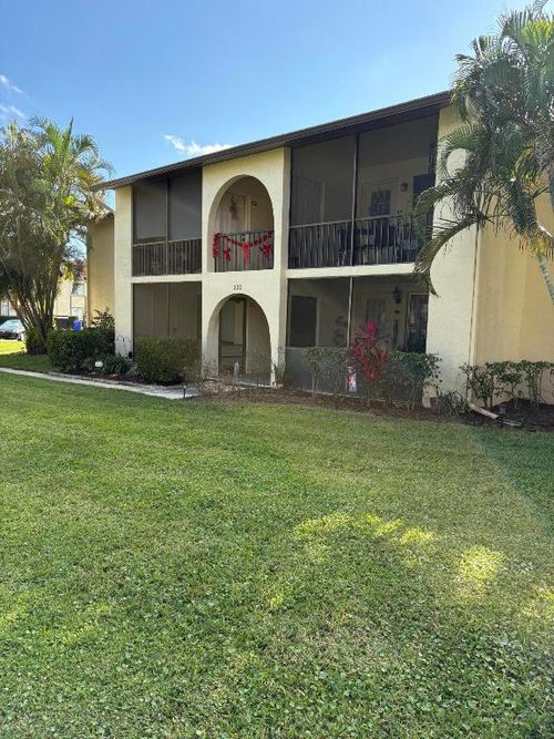 b-2-330 Knotty Pine Cir, Greenacres, FL, 33463-9201 | Card Image