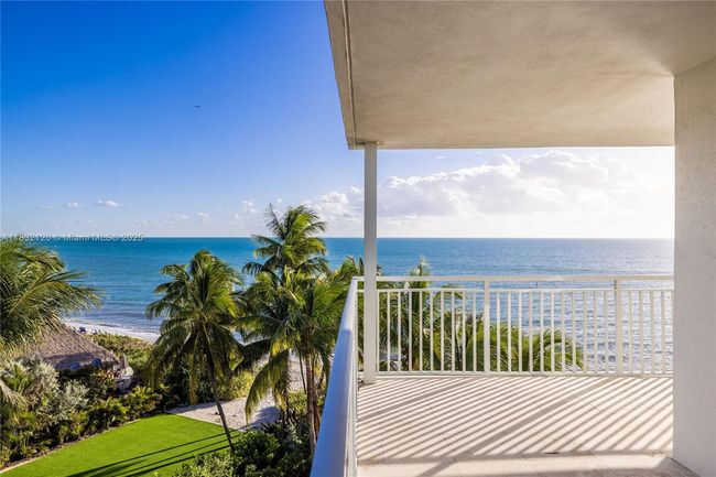 APT-6A - 615 Ocean Dr, Condo with 3 bedrooms, 3 bathrooms and null parking in Key Biscayne FL | Image 28