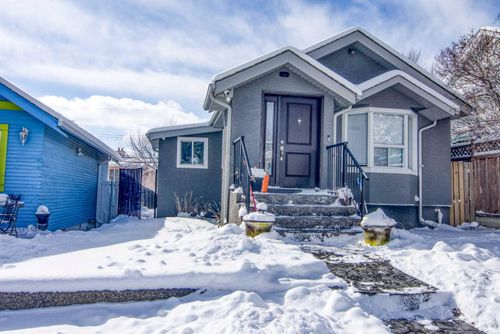 129 30 Ave Nw, Calgary, AB, T2M2N1 | Card Image