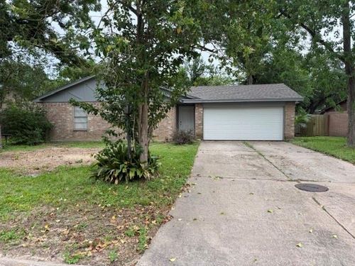 1923 Delphi Ln, Houston, TX, 77067-2105 | Card Image