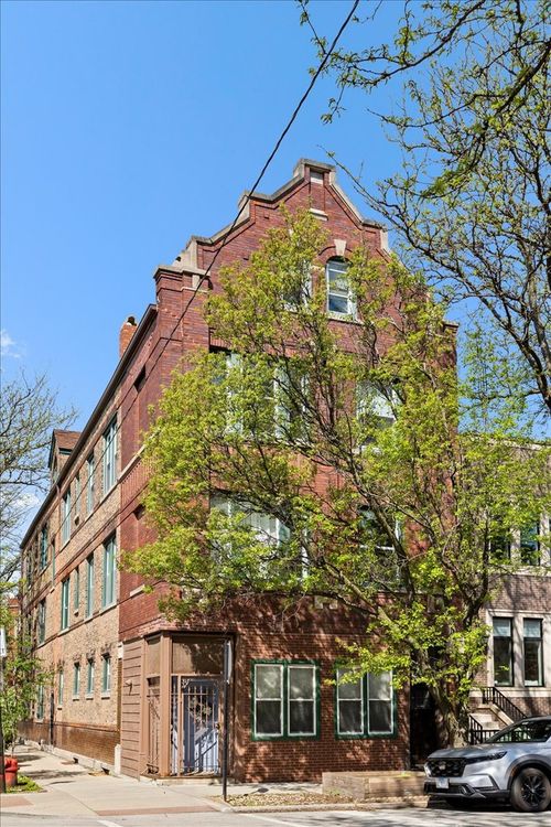 3e-2328 N Oakley Ave, Chicago, IL, 60647-5607 | Card Image
