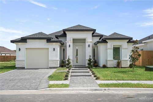 1120 E Boxwood Ave, San Juan, TX, 78589-2498 | Card Image