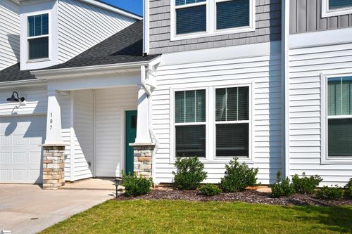 107 Thornfield Dr, Greenville, SC, 29605-6283 | Card Image