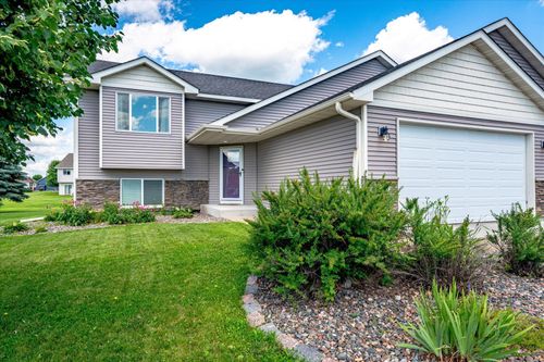 8638 Preserve Blvd N, Chisago City, MN, 55013-8522 | Card Image