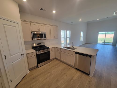 2332 Mill Loop, Spartanburg, SC, 29301-6903 | Card Image