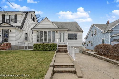 678 Bement Avenue, Staten Island, NY, 10310 | Card Image