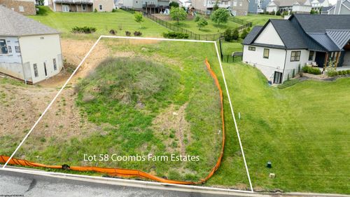 125 Southwind Cir, Morgantown, WV, 26508-9321 | Card Image