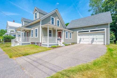 17 Rogers St, Dover, NH, 03820-3504 | Card Image