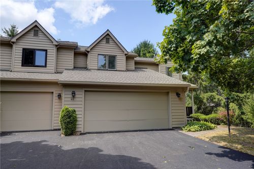 44 Colonial Cir, Fairport, NY, 14450-4116 | Card Image