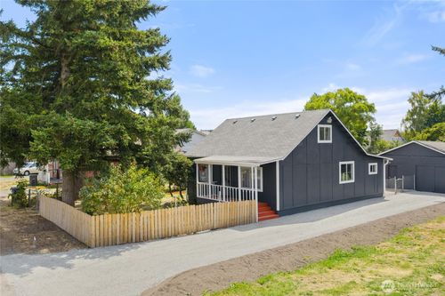 114 2nd Ave N, Algona, WA, 98001-4403 | Card Image