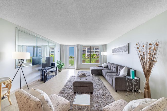 APT-401 - 3450 S Ocean Blvd, Condo with 2 bedrooms, 2 bathrooms and null parking in Palm Beach FL | Image 8