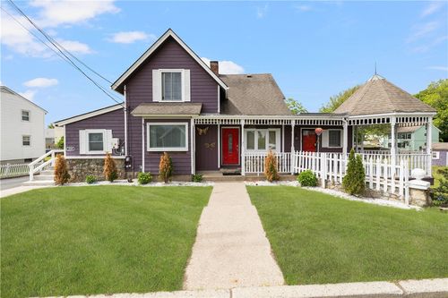 204 Reservoir Ave, Lincoln, RI, 02865-3312 | Card Image