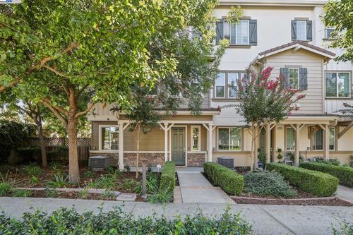 6350 Monterey Way, Dublin, CA, 94568-2837 | Card Image