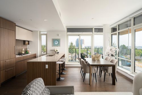 503-8486 Oak St, Vancouver, BC, V6P4B1 | Card Image