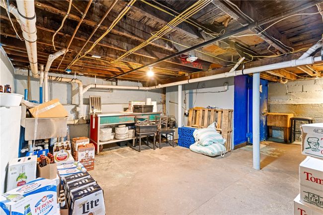 659 Killingly St, Home with 2 bedrooms, 3 bathrooms and 30 parking in Johnston RI | Image 29