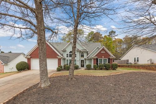 5780 Newberry Point Dr, Flowery Branch, GA, 30542-2754 | Card Image